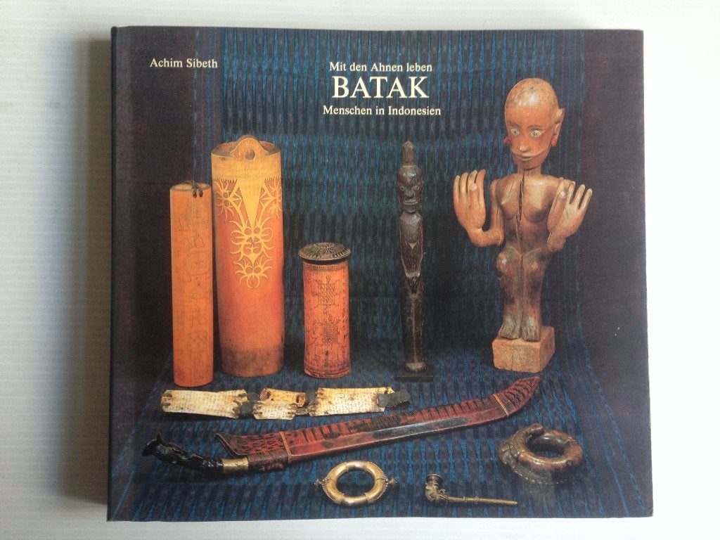 Mit den Ahnen leben Batak, Ophalen of Verzenden