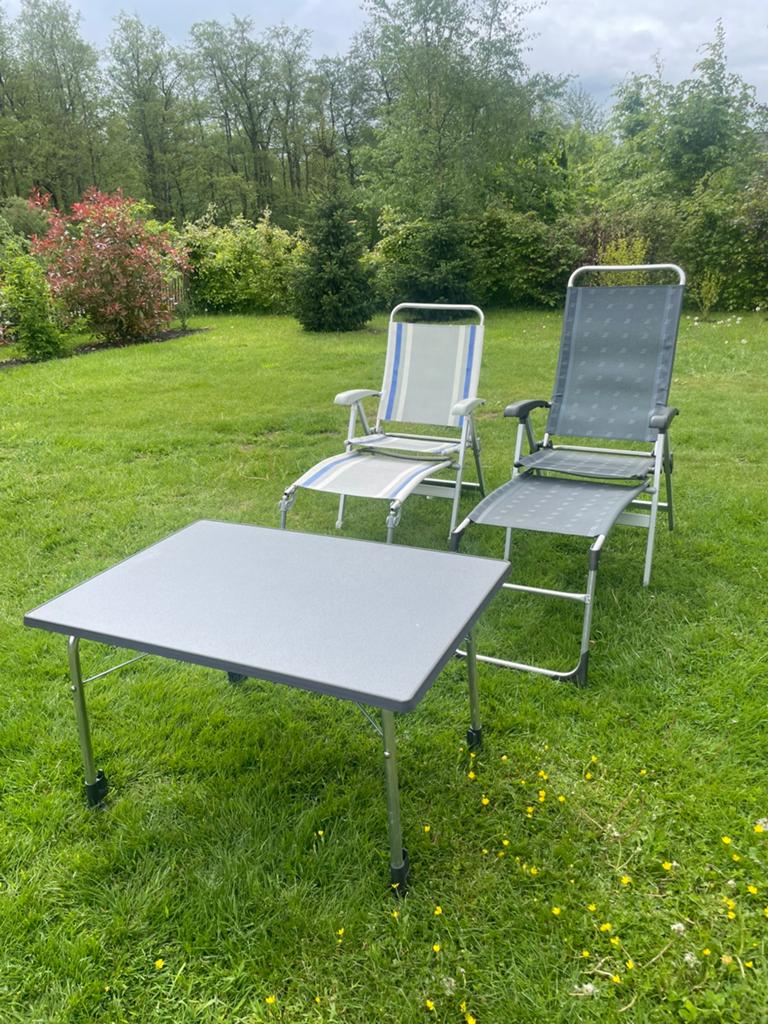 Dukdalf kampeertafel + twee Dukdalf stoelen, Caravans en Kamperen, Ophalen, Gebruikt, Campingstoel