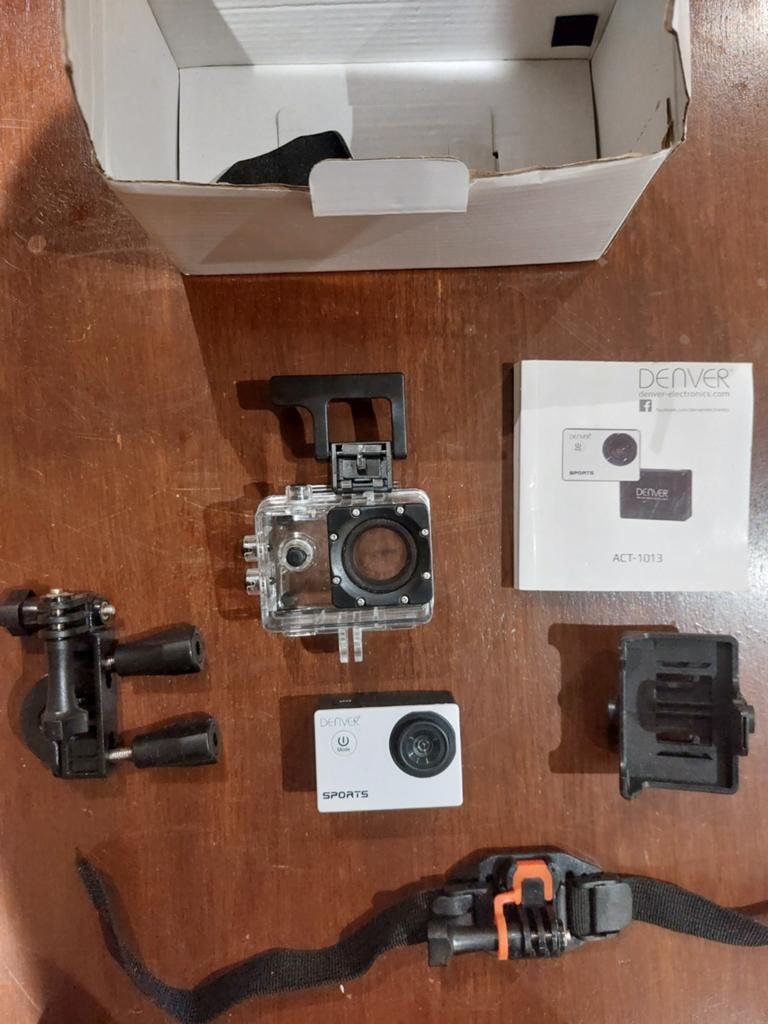 Denver Action Camera ACT-1013 met accessoires, Ophalen of Verzenden, Zo goed als nieuw, Overige merken