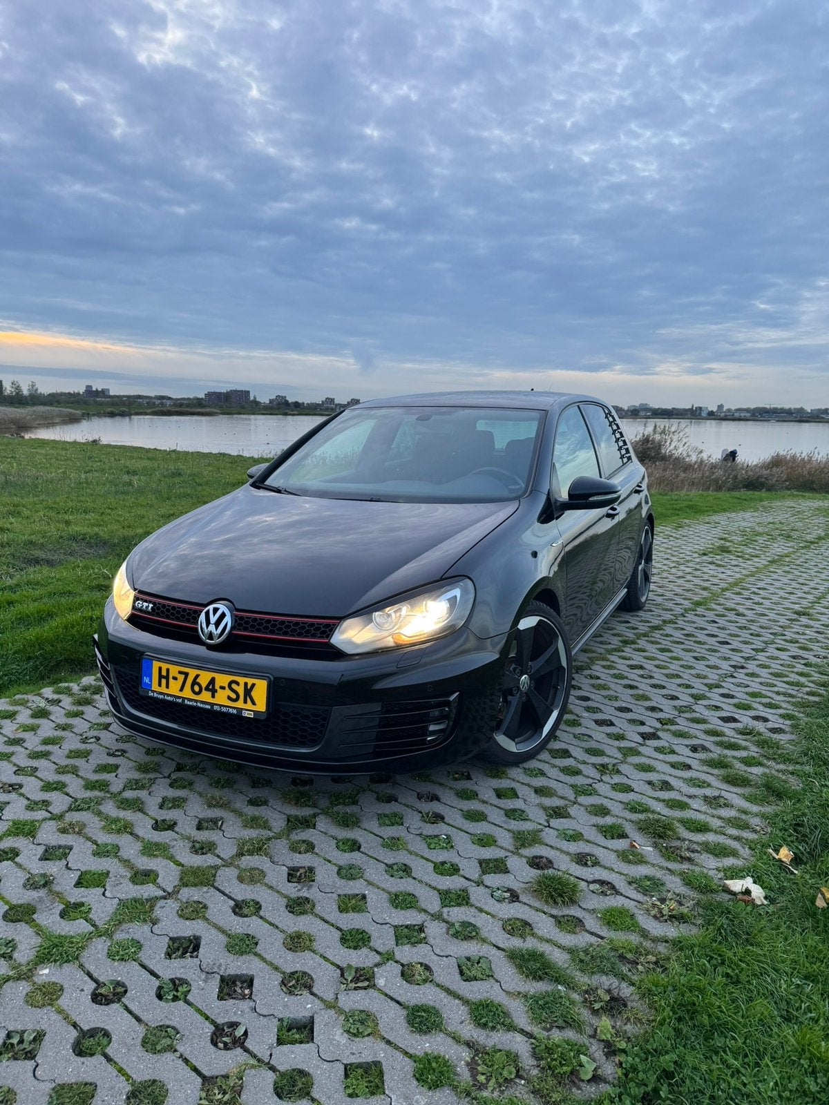 Volkswagen Golf 2.0 GTI - DSG - Alarm Klasse 3 - Nieuwe APK!, 4 cilinders, Zwart, 14 km/l, 1314 kg