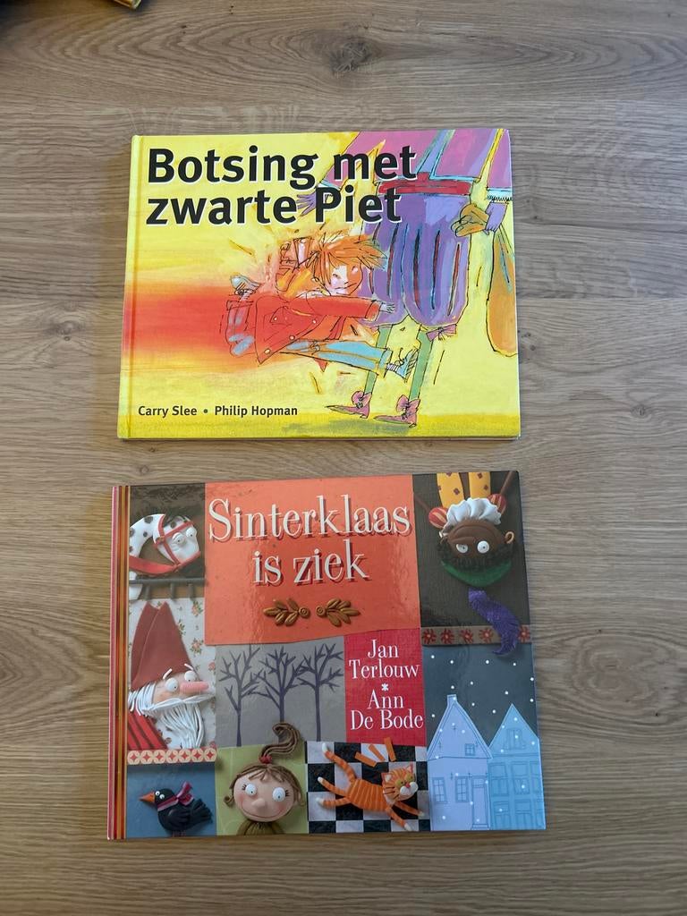 2 Sinterklaas boekjes: Botsing met Zwarte Piet & Sinterklaas, Ophalen of Verzenden, Zo goed als nieuw, Fictie algemeen