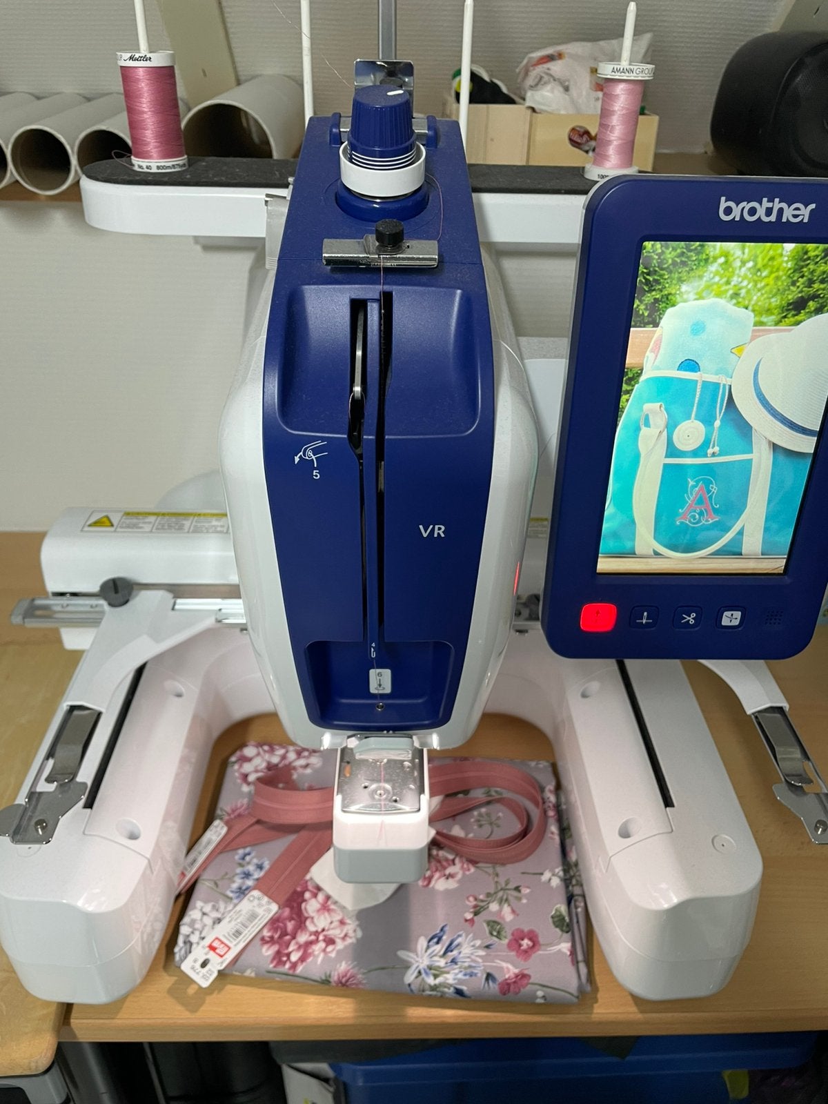 Borduurmachine Brother VR, Ophalen, Zo goed als nieuw, Borduurmachine