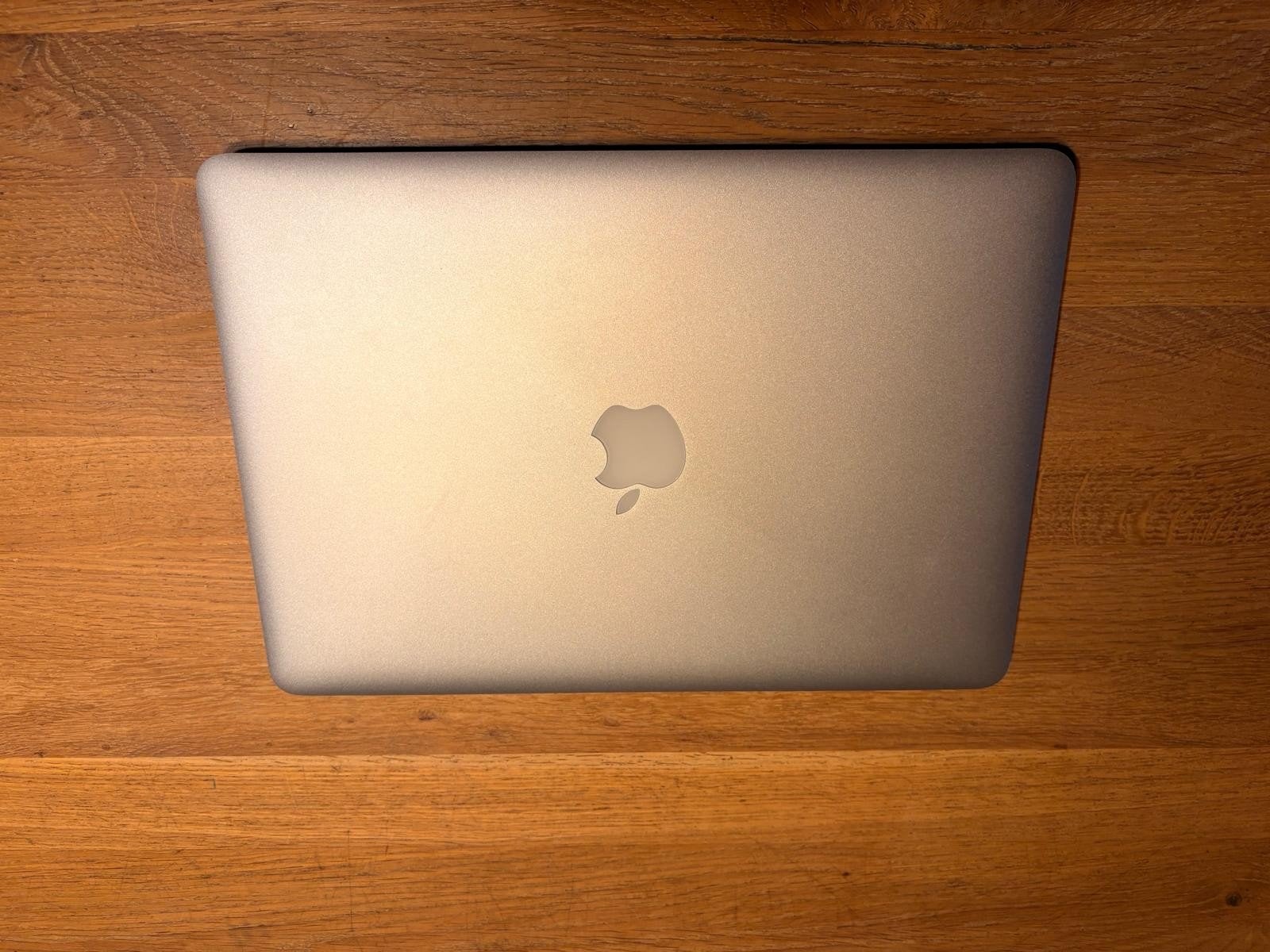 Macbook air (2017), Computers en Software, Apple Macbooks, Ophalen, 256 GB, Qwerty, 8 GB