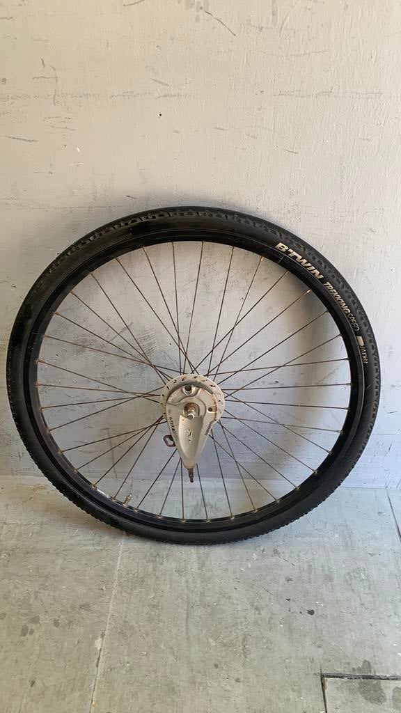 voorwiel 28 inch met rollerbrake, Ophalen, Zo goed als nieuw