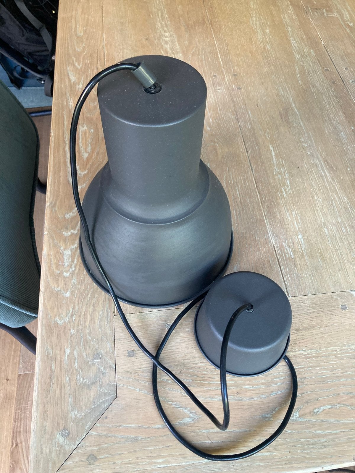 IKEA Hektar hanglamp, donkergrijs, 22 cm, Huis en Inrichting, Lampen | Hanglampen, Ophalen, Zo goed als nieuw, Metaal, E27 (groot)