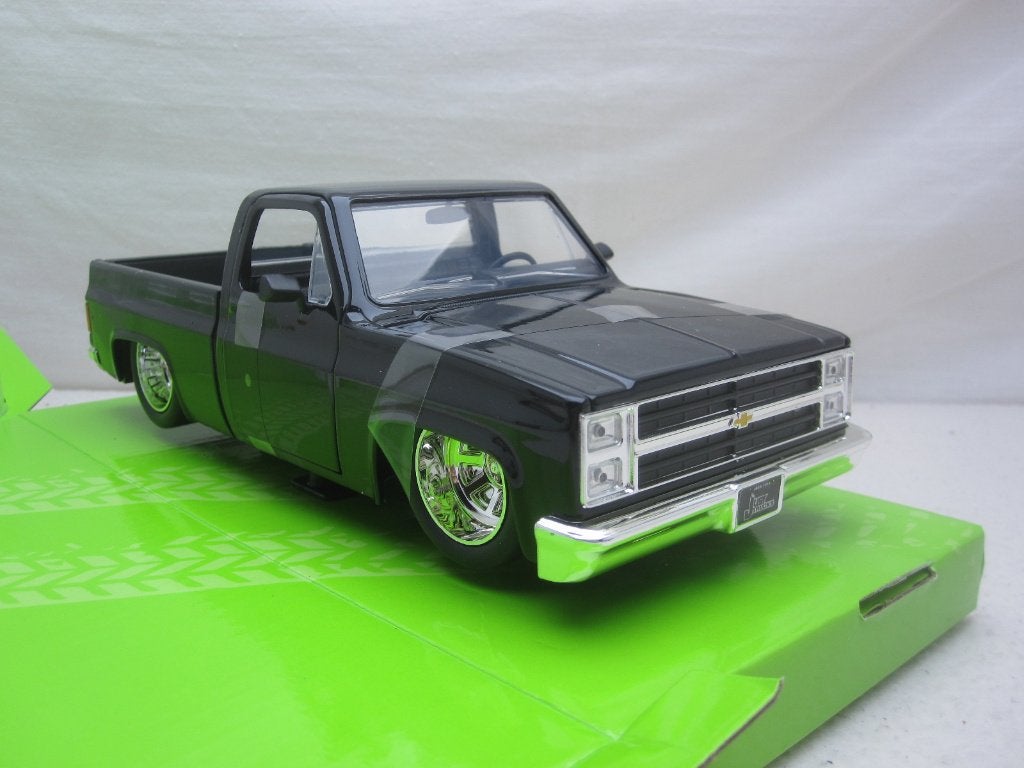 Chevrolet C-10 Pickup 1985 Zwart 1:24 Jada, Hobby en Vrije tijd, Ophalen of Verzenden, Nieuw, Auto, Jada