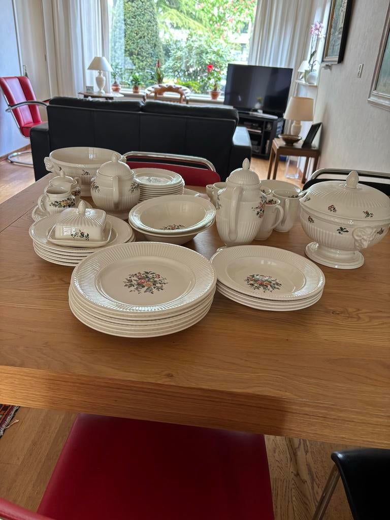Losse onderdelen Wedgwood Conway servies, Huis en Inrichting, Keuken | Servies, Gebruikt, Keramiek, Ophalen of Verzenden, Bord(en)