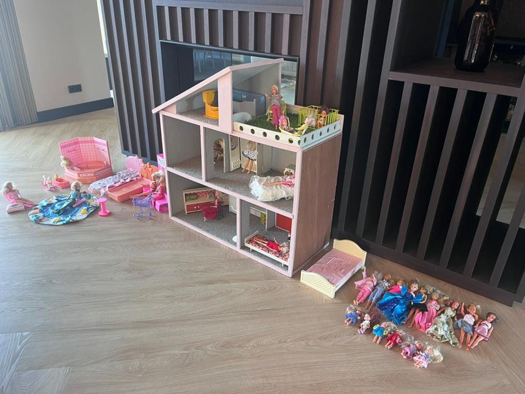 barbie poppen, poppenhuis, partij barbie, compleet set, Ophalen, Poppenhuis