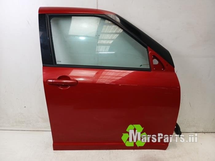 Portier 4Deurs rechts-voor van een Suzuki Swift (C09), Gebruikt, -, Deur, -