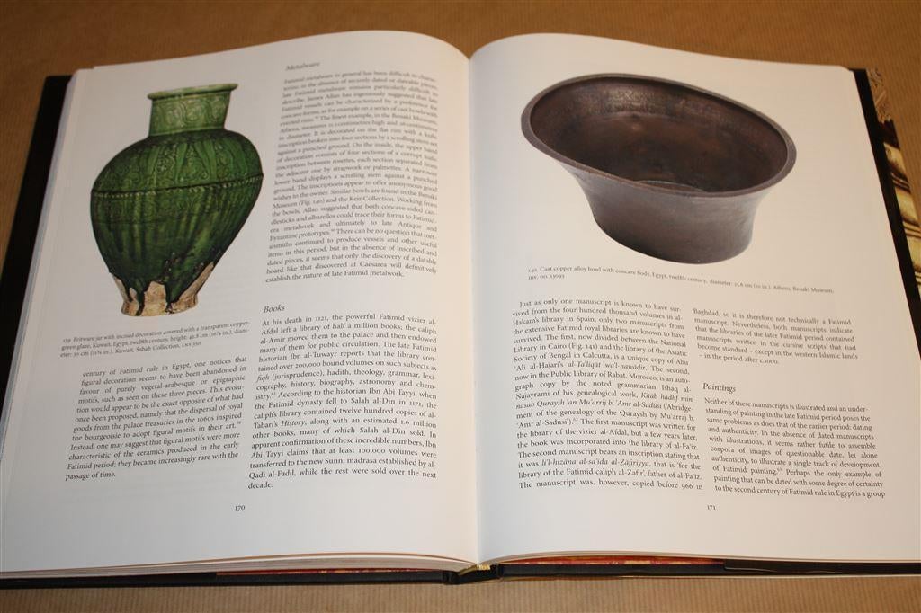 Arts of the City Victorious. Islamic Art and Architecture., Ophalen of Verzenden, Zo goed als nieuw, Overige onderwerpen
