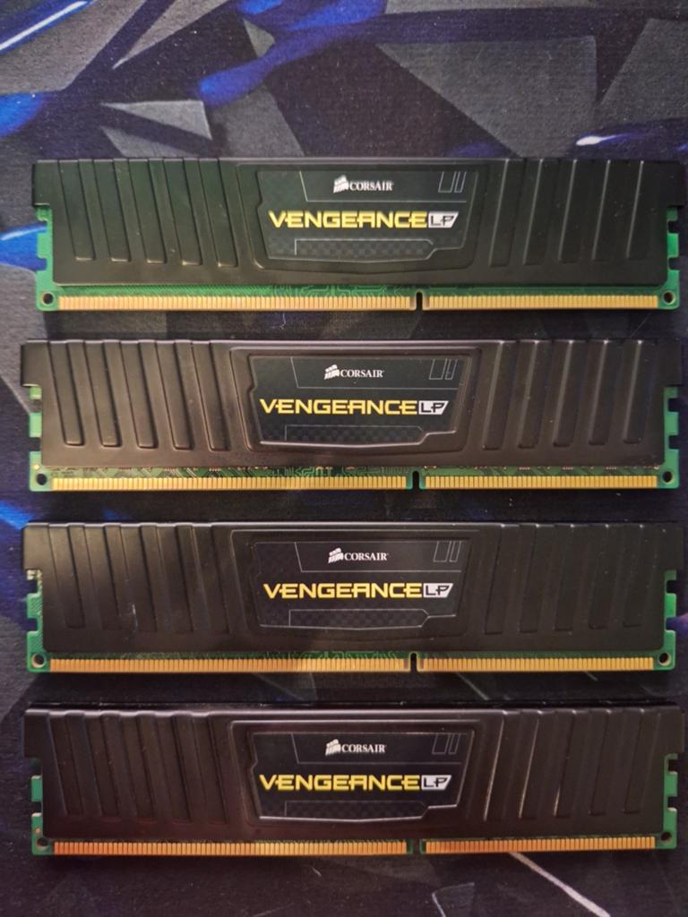 Corsair Vengeance LP 16GB (4x4GB) 1600MHz DDR3 RAM, Gebruikt, DDR3, Ophalen of Verzenden, Desktop