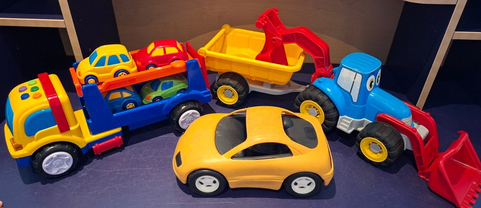 Speelgoed auto's: vrachtwagen, tractor, kiepkar, autootjes, Ophalen of Verzenden, Gebruikt