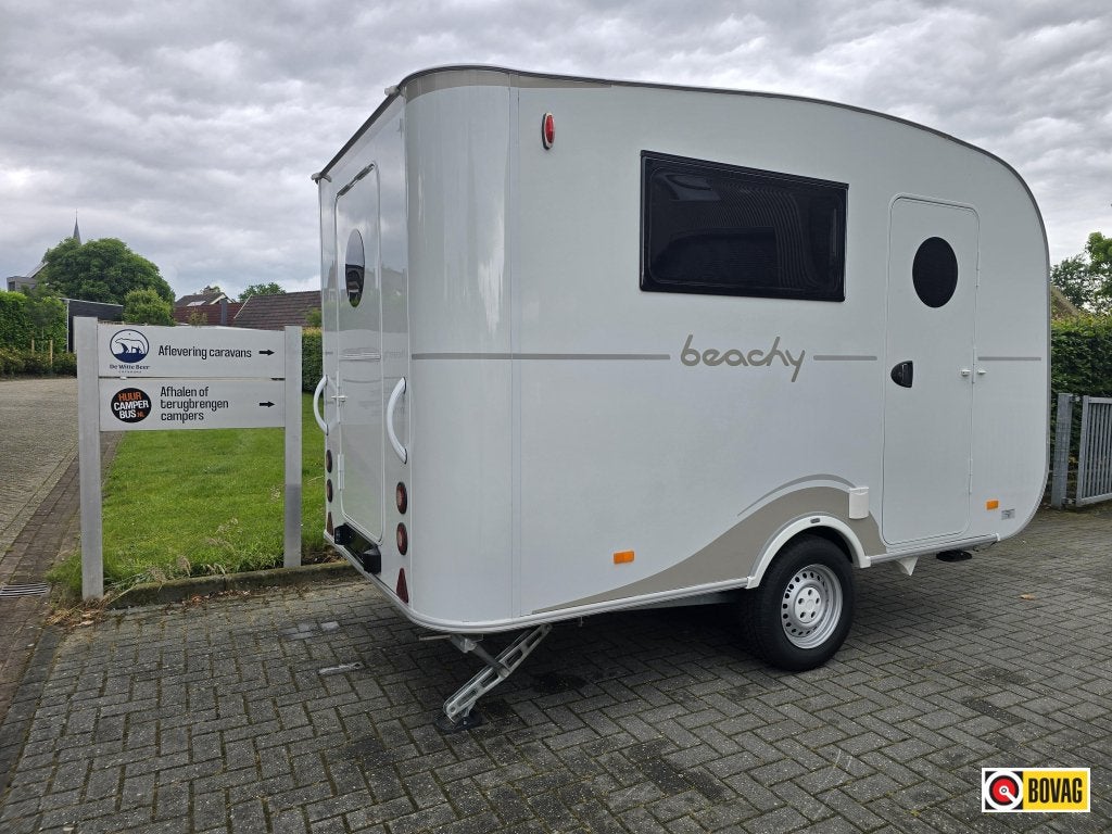 Hobby Beachy 360 met fietsendrager + tempo 100, Caravans en Kamperen, Hobby, Bedrijf, Treinzit, Lengtebed