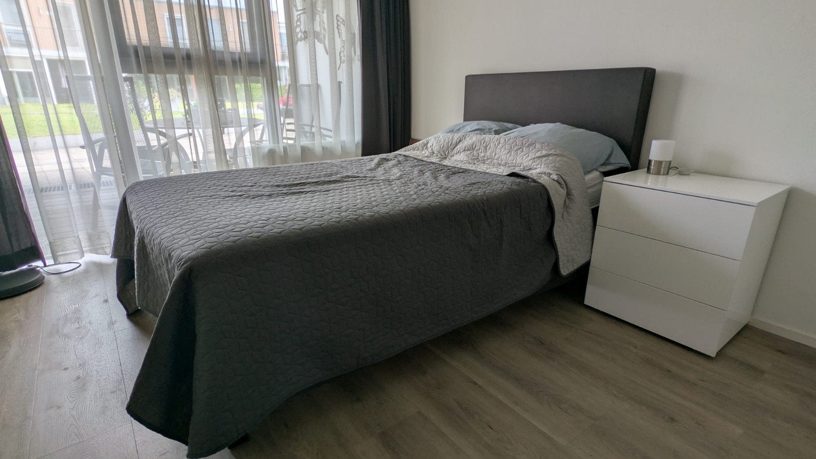 Eastborn Boxspring Bed - Comfortabel en Stijlvol 2000x1200, Ophalen, Eenpersoons, Zo goed als nieuw, 120 cm