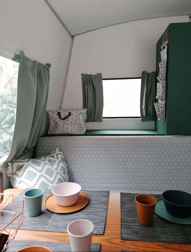 Rapido record klap caravan, Schokbreker, Lengtebed, Treinzit, Tot en met 4