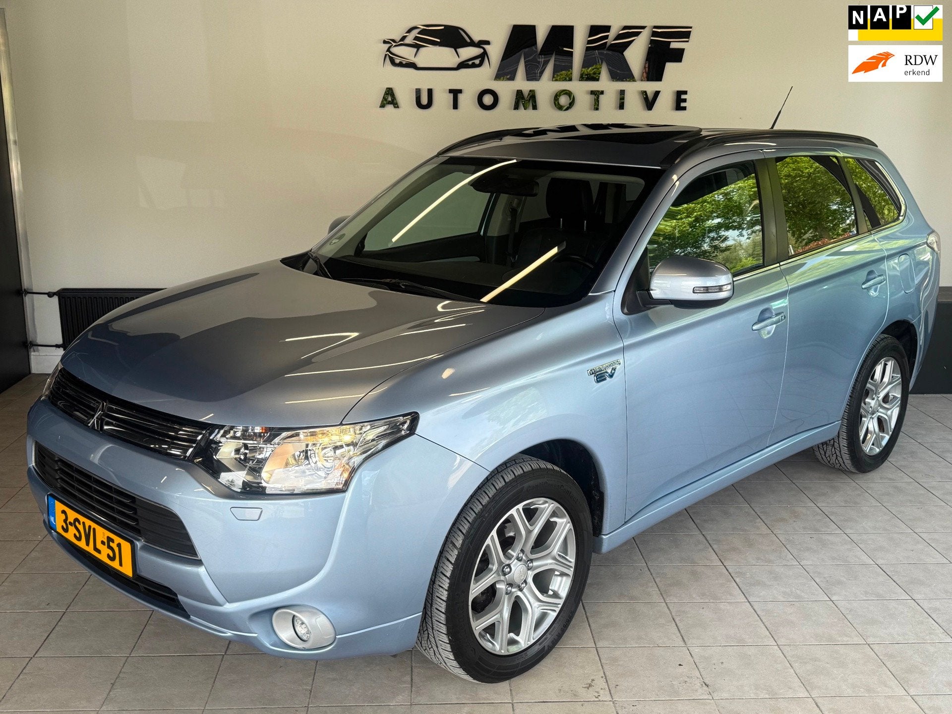 Mitsubishi Outlander 2.0 PHEV Instyle+ 2013 ECC/LEER/KM NAP!, 4 cilinders, Blauw, Vierwielaandrijving, Hybride Elektrisch/Benzine
