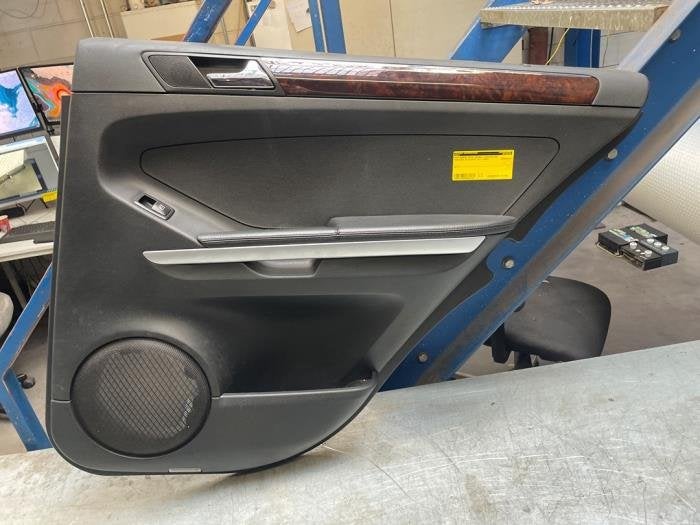 Portierbekleding 4Deurs links-achter van een Mercedes ML-Kla, Auto-onderdelen, Gebruikt, -, Ophalen of Verzenden, -