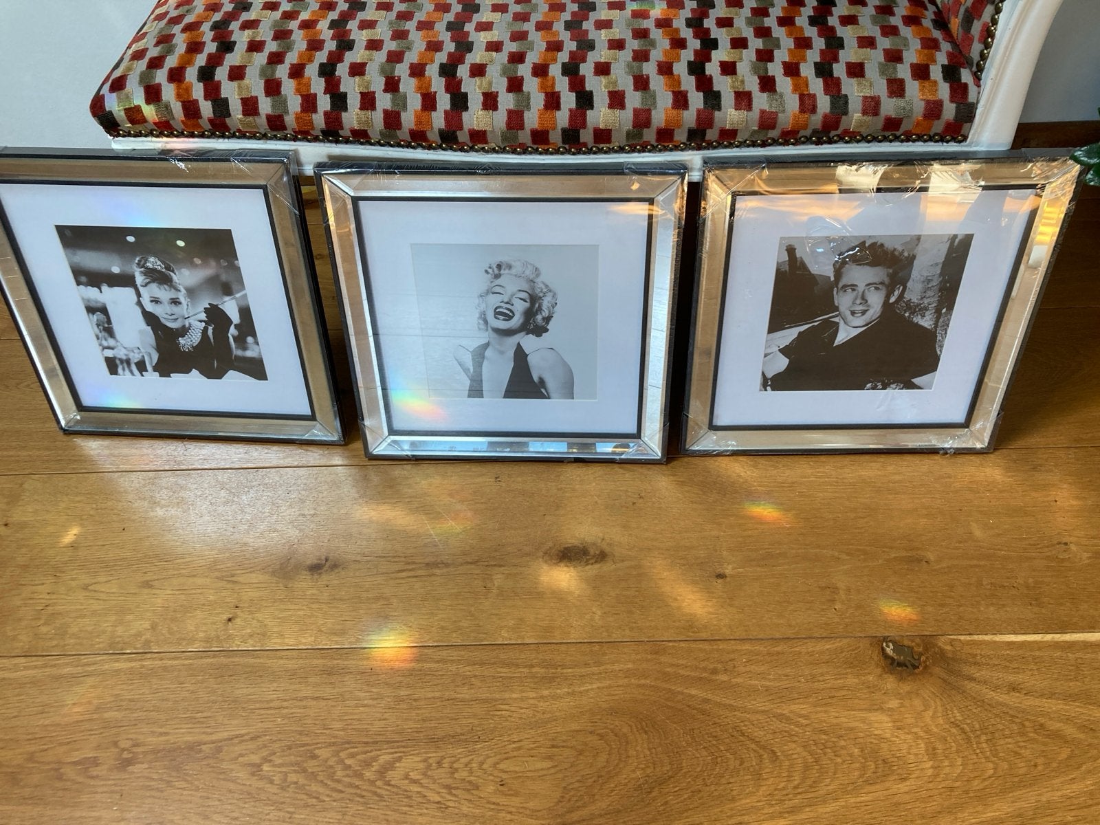 Nieuwe fotolijsten met iconische afbeeldingen (3 stuks), Huis en Inrichting, Woonaccessoires | Lijsten, Ophalen, Nieuw, Glas, Fotolijst