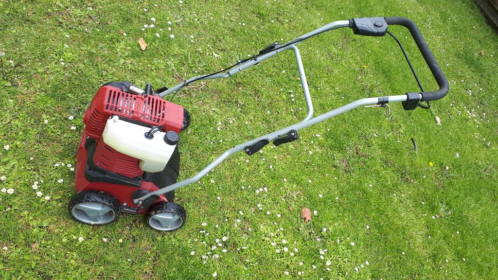 verticuteer  machine  op  benzine, Tuin en Terras, Verticuteermachines, Ophalen, Zo goed als nieuw, Benzine, Einhell