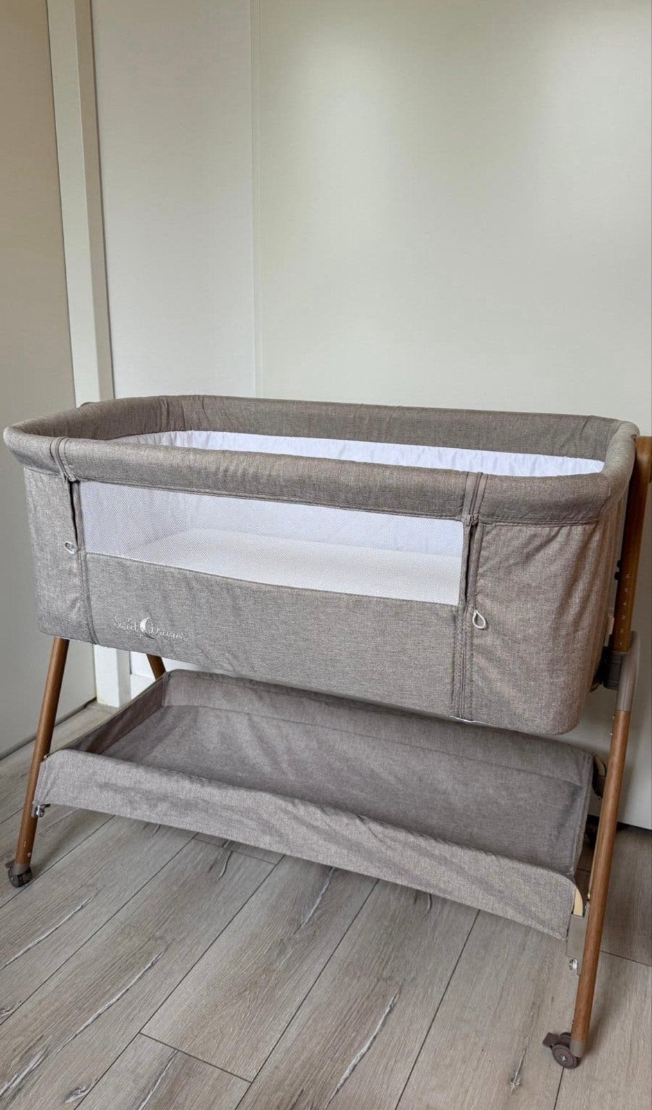 Chipolino Sweet Dreams Co-sleeper/Wieg - Zo goed als nieuw, Kinderen en Baby's, Ophalen of Verzenden, Zo goed als nieuw, Wieg