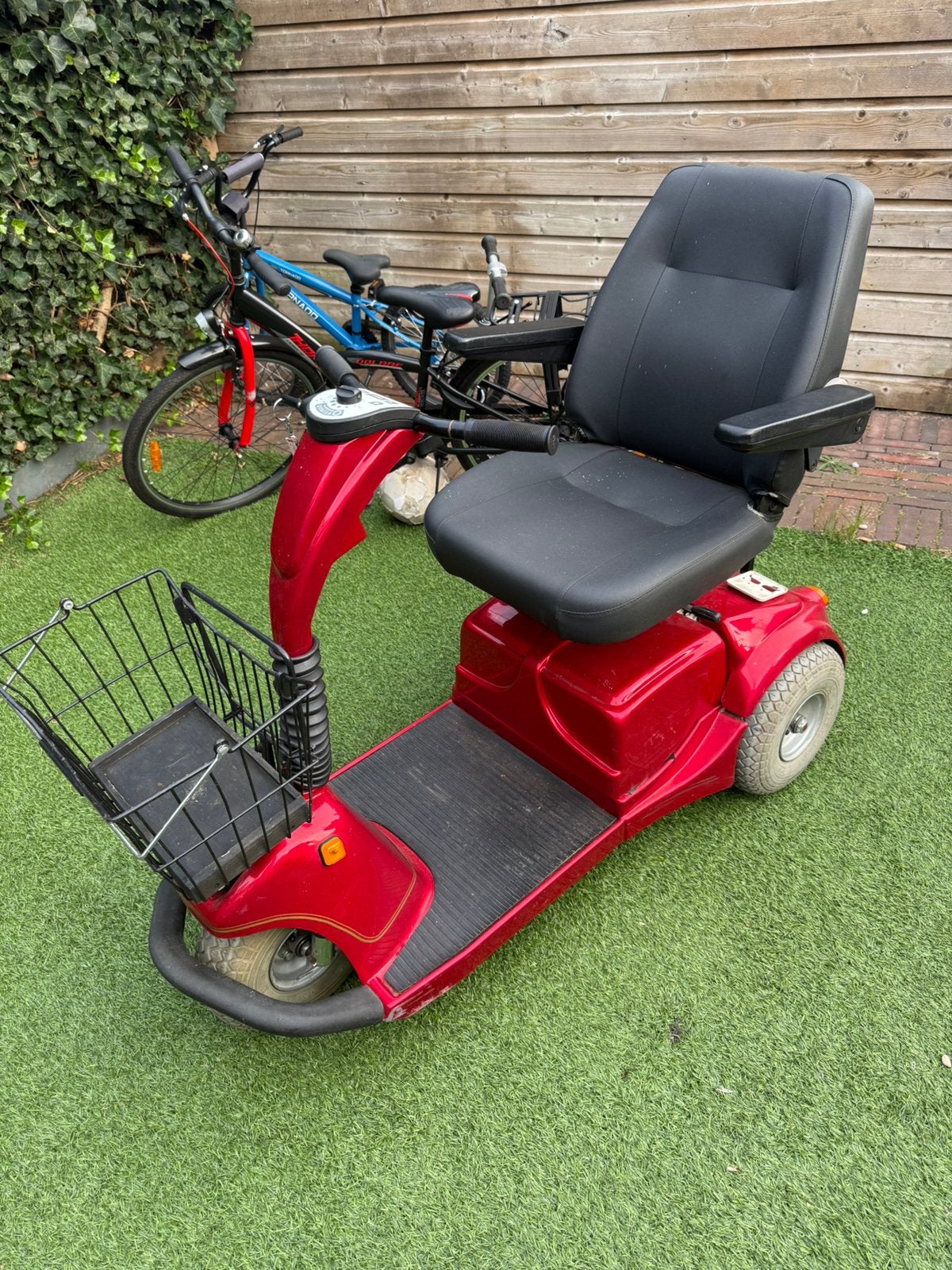 Scootmobiel zonder accus, werking onbekend, Ophalen, Gebruikt
