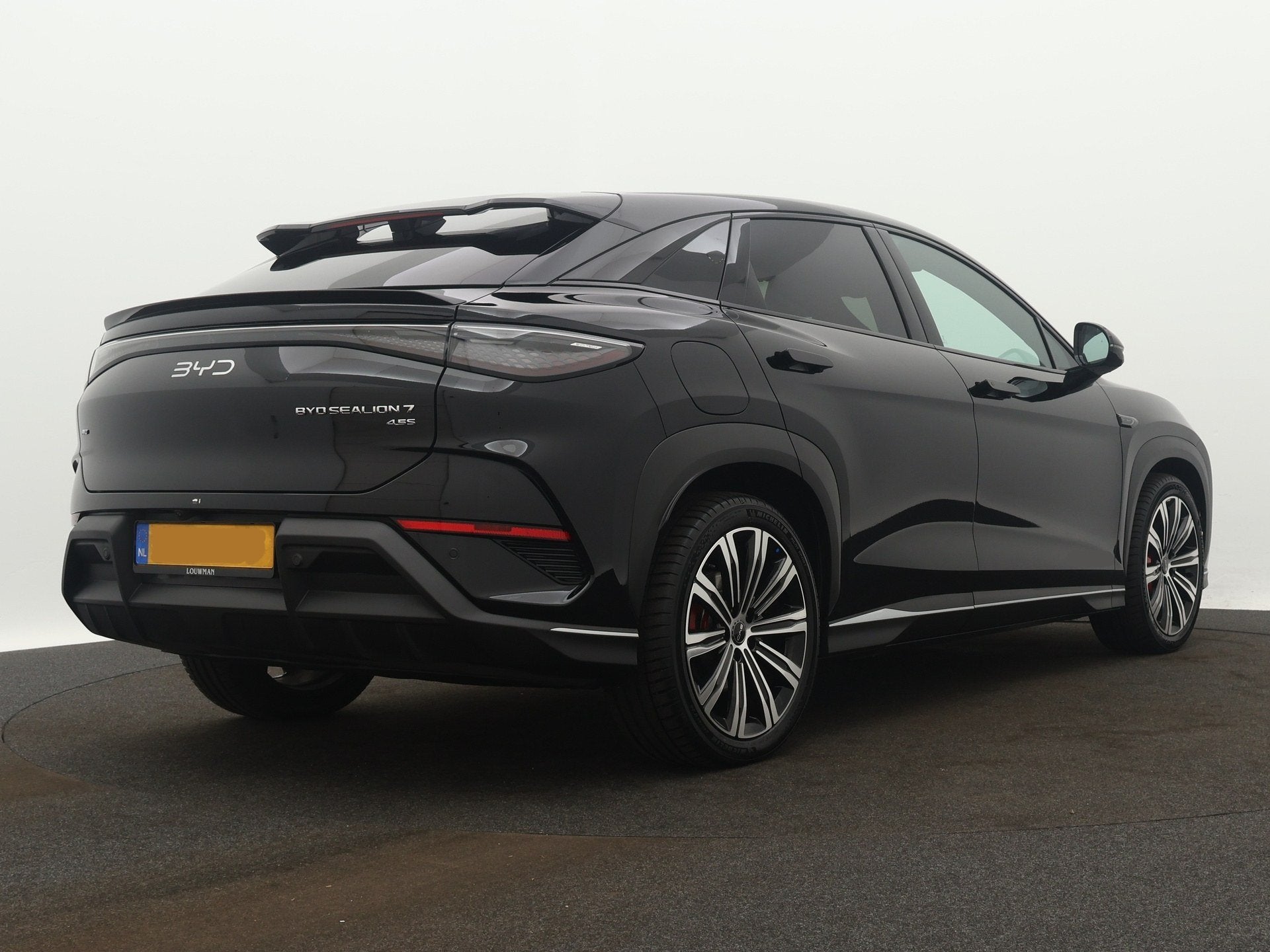 BYD SEALION 7 Excellence AWD 91.3 kWh | 100% nieuw & Origine, Auto's, BYD, Automaat, 12 maanden, Zwart, Zwart