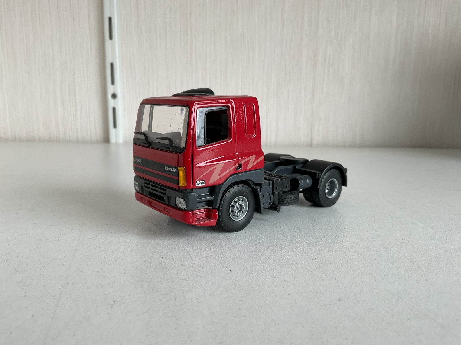 Tekno daf 85 cf trekker rood, Ophalen of Verzenden, Zo goed als nieuw, Bus of Vrachtwagen, Tekno