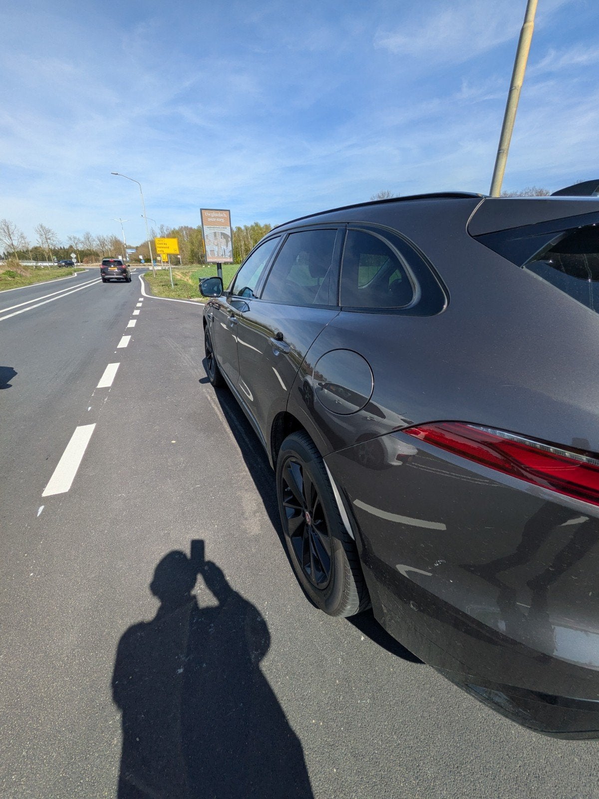 Jaguar F-Pace P400e AWD AUT 2021 Grijs, Automaat, Zwart, 4 cilinders, 2000 kg