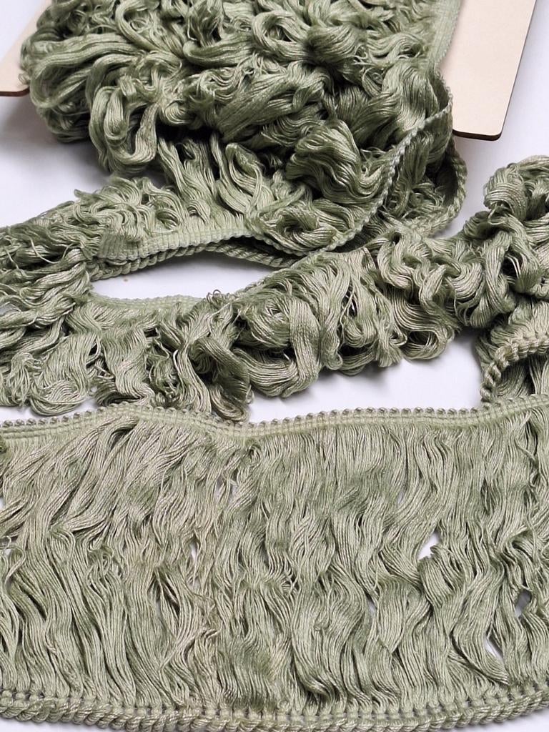 Zacht groene vintage franjeband, 1 haspel van 5 meter, Hobby en Vrije tijd, Naaien en Fournituren, Ophalen of Verzenden, Nieuw