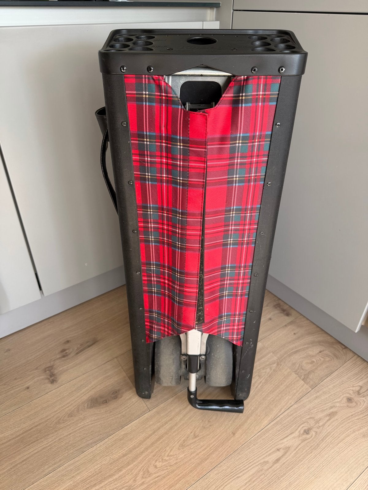 Kinbag golftrolley met ingebouwde trolley en 14 clubvakken, Sport en Fitness, Golf, Ophalen, Gebruikt, Golfkar, Overige merken