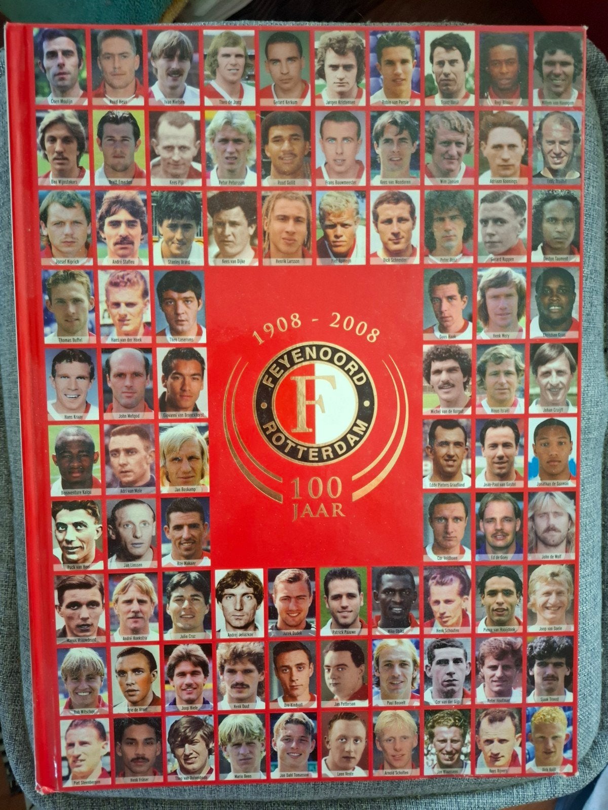 Feyenoord boek 100 jaar 1908 - 2008, Boeken, Ophalen, Gelezen, Balsport
