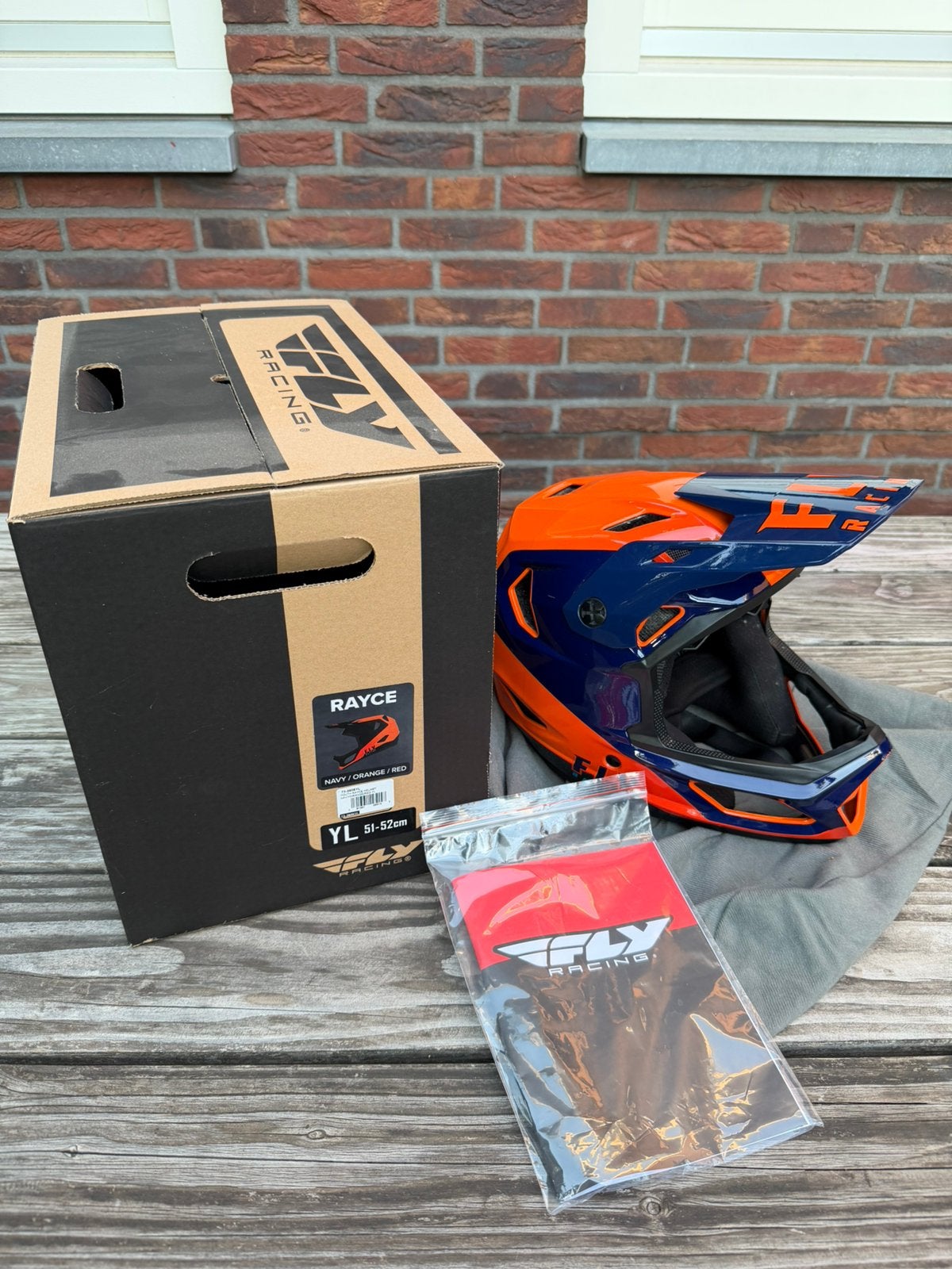 Fly Rayce BMX, mountainbike fietshelm - Maat YL, Ophalen, Gebruikt, XS, Jongen of Meisje