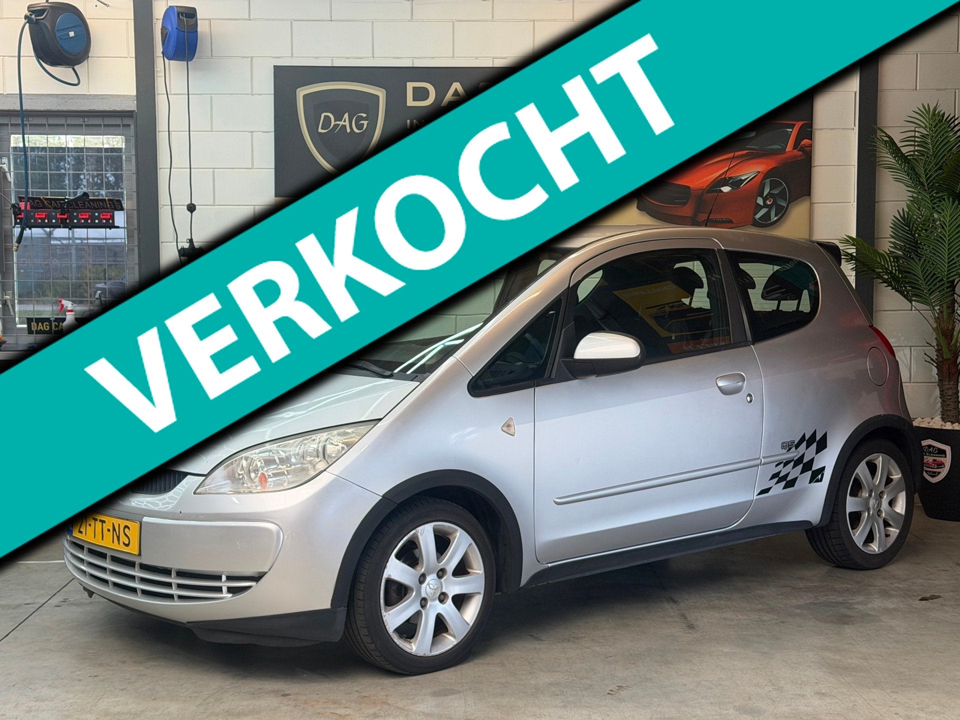 Mitsubishi Colt 1.5 QS AIRCO|APK|ELEKTRISCH RAAM|ONDERHOUD, Auto's, Metallic lak, Stof, Gebruikt, 4 cilinders