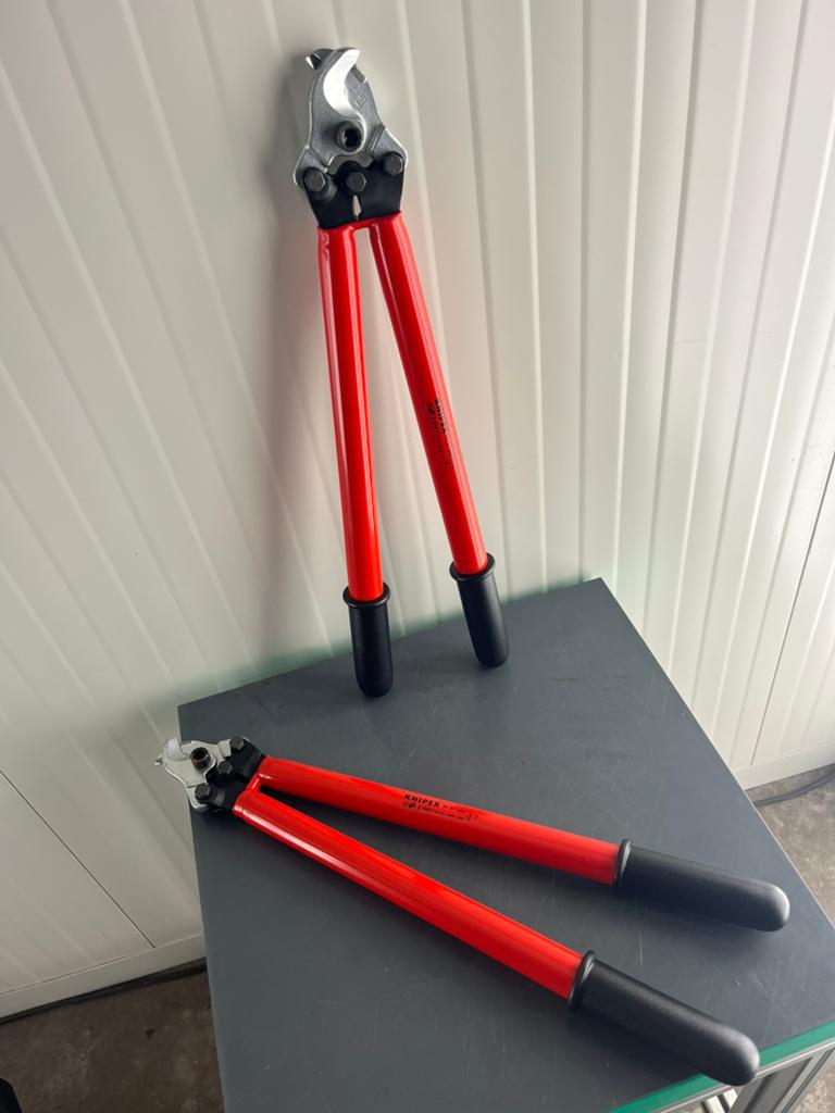 2x Knipex 95 27 600 kabelscharen, 600 mm, 1000V VDE, Ophalen, Zo goed als nieuw