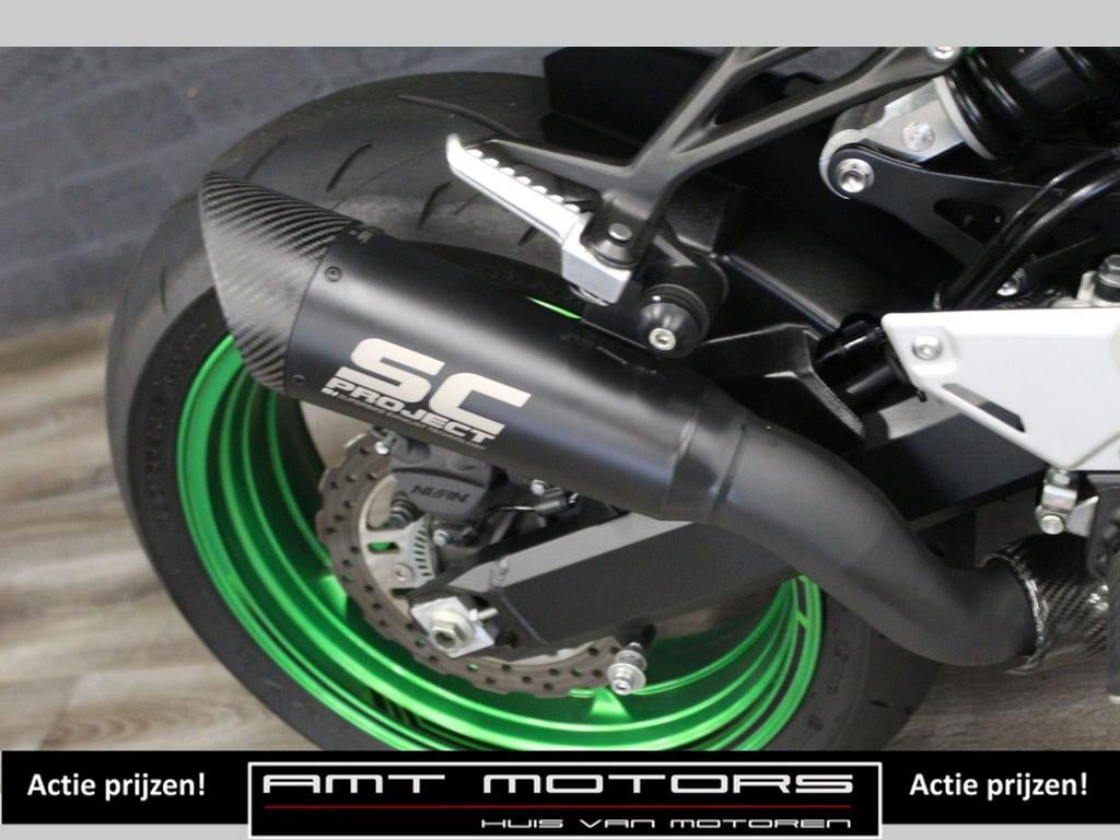 KAWASAKI Z900 ABS (bj 2024)  SLECHTS 2,646 km SC-Project, 4 cilinders, 948 cc, Bedrijf, Onbekend