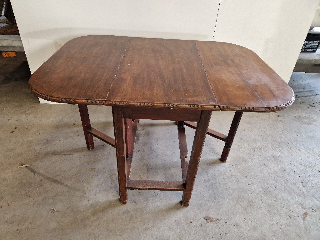 Prachtige antieke hangoortafel, Ophalen