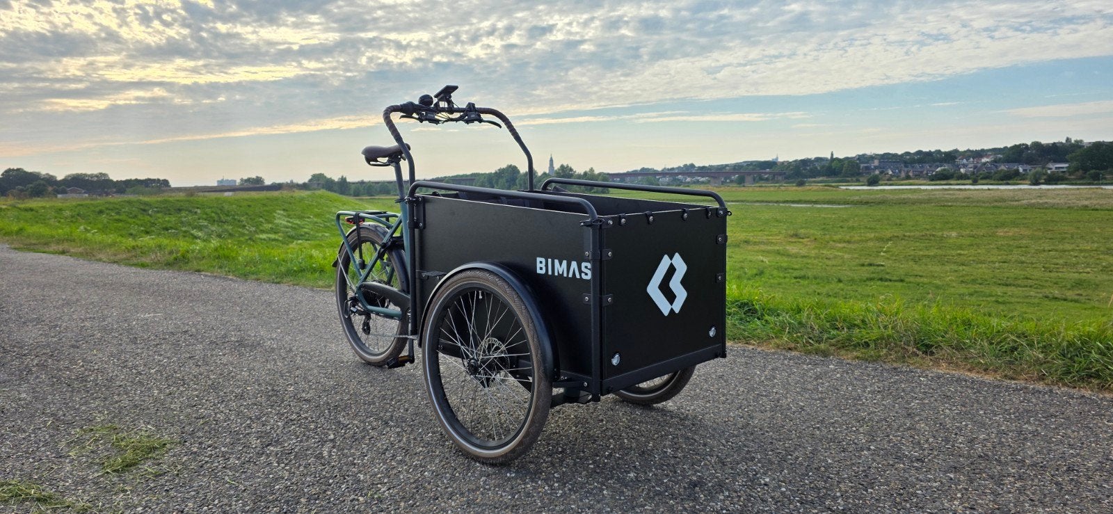 Bimas (mat groene) electrische bakfiets, zo goed als nieuw!, Overige merken, 4 kinderen of meer, Huif, Ophalen of Verzenden