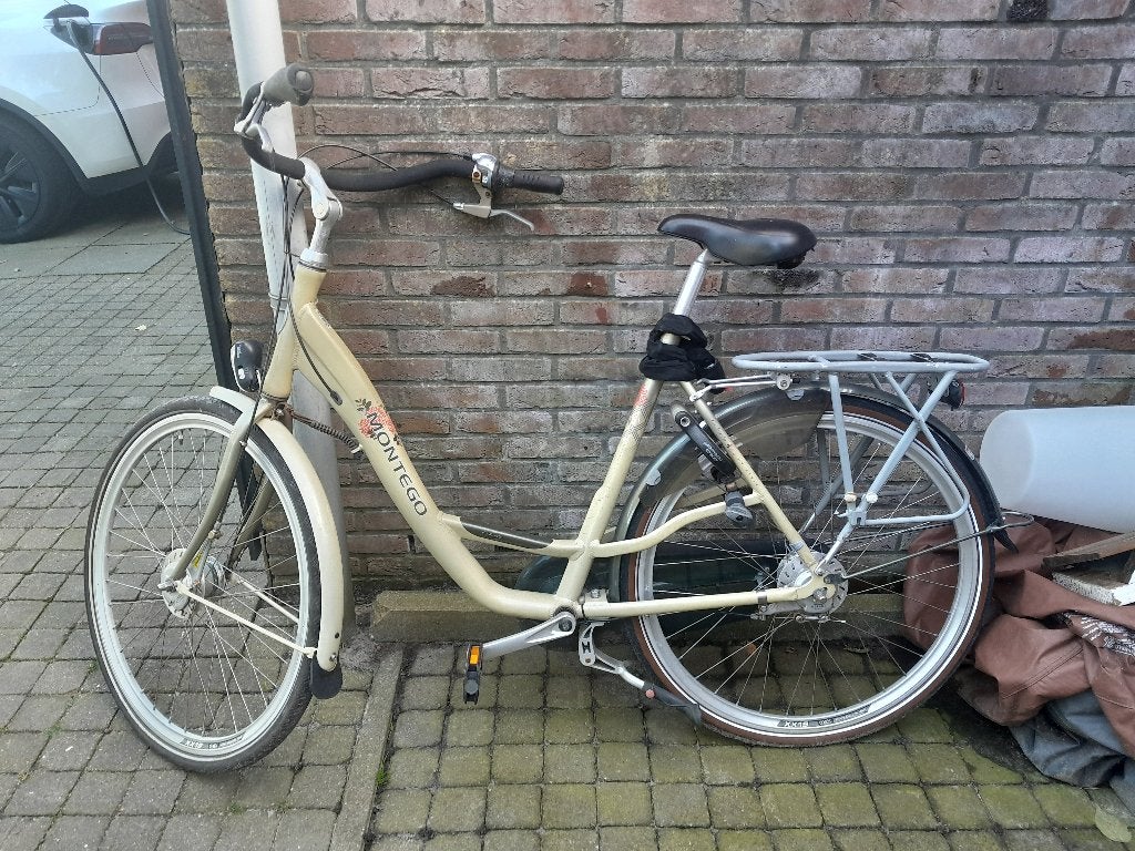 Montego damesfiets - Crème kleur, gebruikt, Terugtraprem, Gebruikt, Versnellingen, 50 tot 53 cm