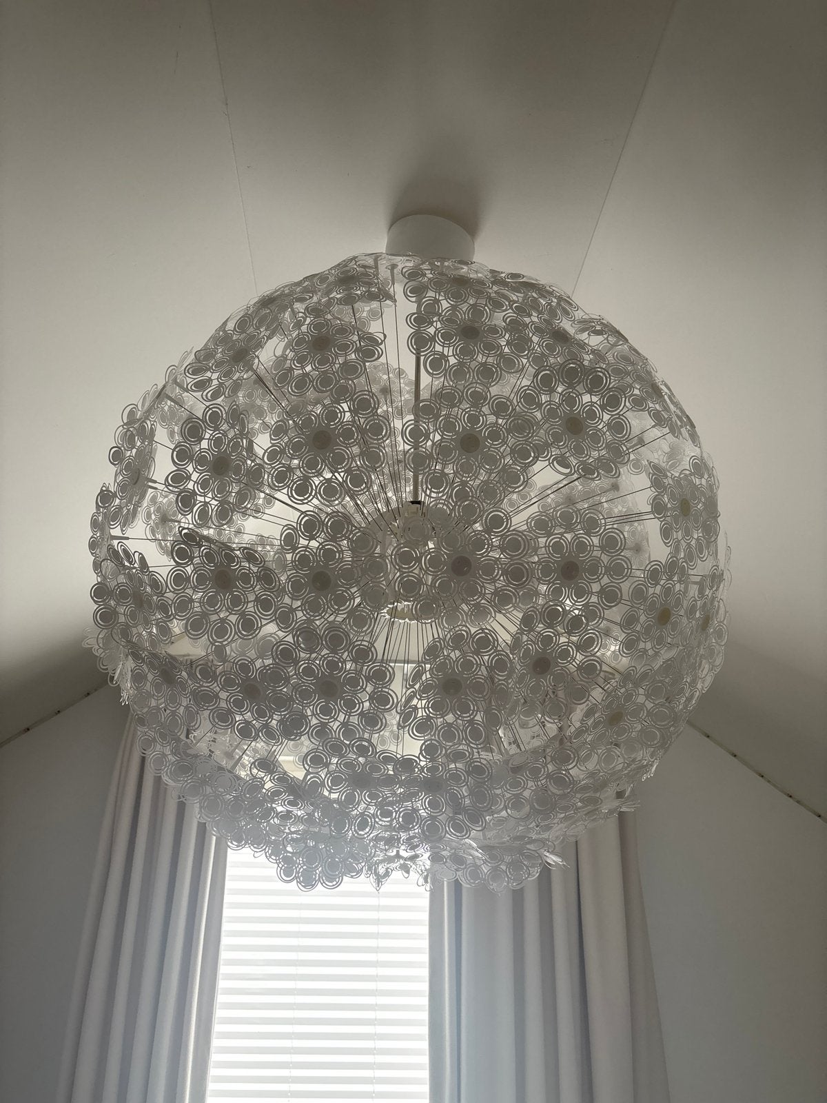 IKEA Maskros hanglamp - Witte bloemen design, Huis en Inrichting, Ophalen, Gebruikt, Kunststof, E27 (groot)