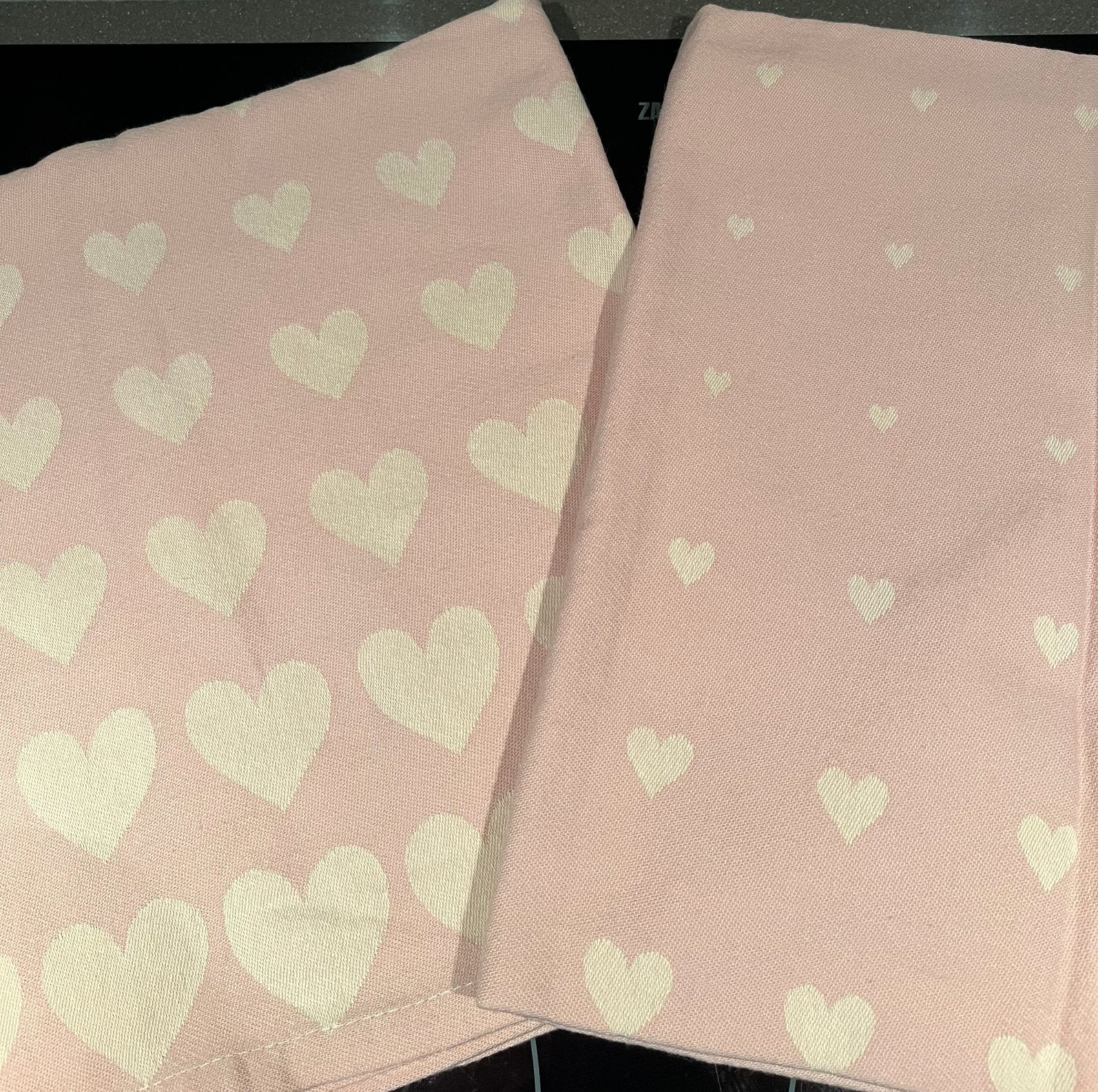 Bunzlau Castle tafelloper roze hearts 65x140 (2 stuks), Ophalen of Verzenden, Zo goed als nieuw, Roze