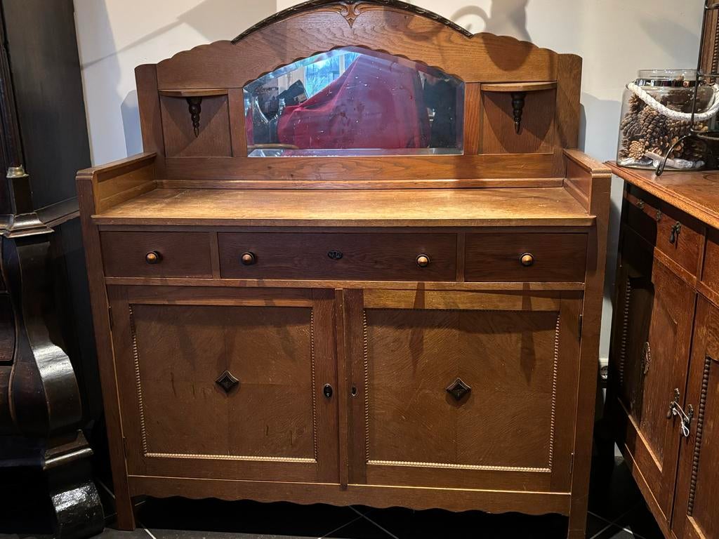 Amsterdamse School Dressoir  (1920-1930), Ophalen