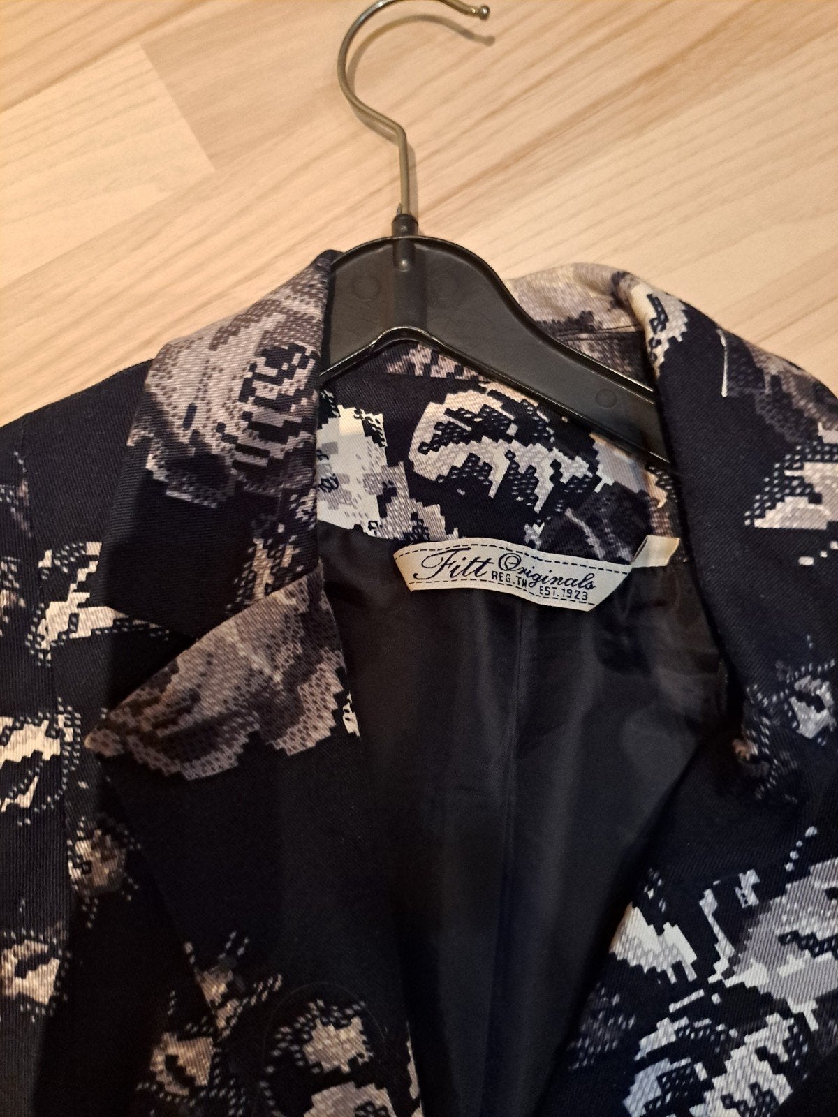 leuke jasjes damens, Ophalen of Verzenden, Zo goed als nieuw, Overige kleuren
