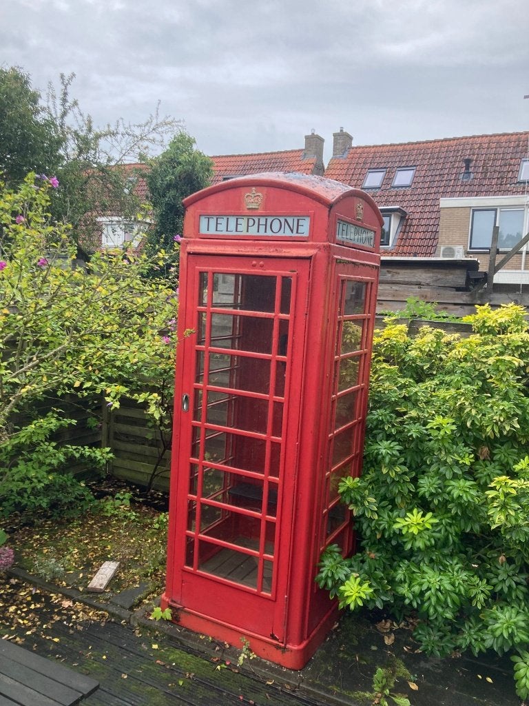 Originele Engelse Telefooncel, Ophalen