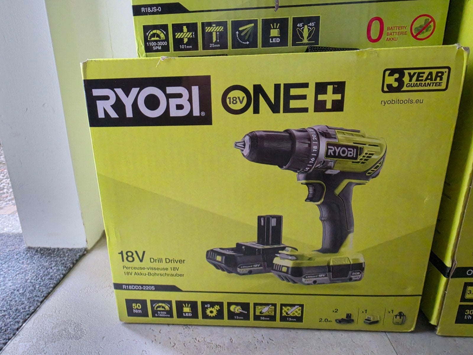 RYOBI 18V compacte accu-schroefboormachine (2x 2,0Ah accu +, Ophalen of Verzenden, Nieuw