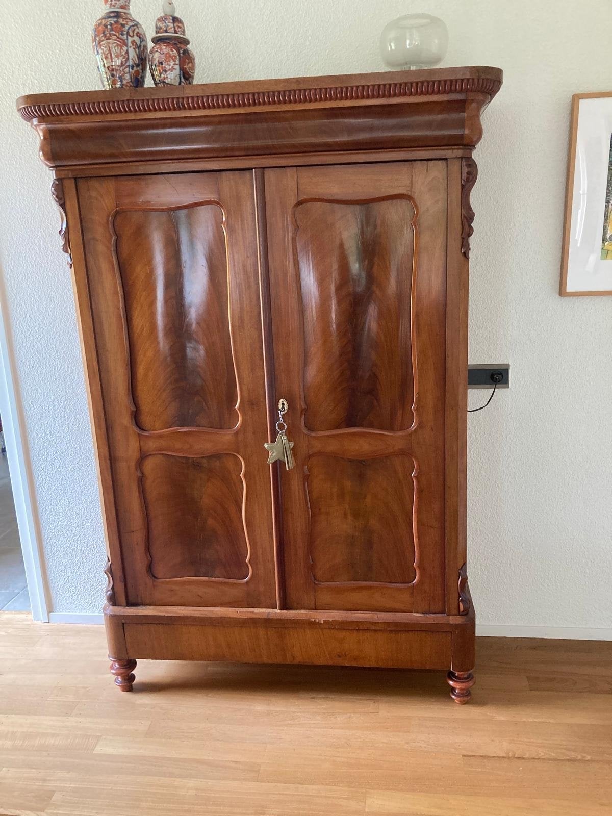 Antieke mahoniehouten biedermeier meidenkast met twee deuren, Ophalen
