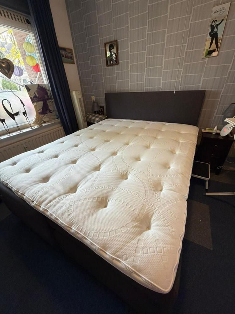 Z.g.a.n. boxspring met matrassen 160x200m inclusief topper, Huis en Inrichting, Slaapkamer | Matrassen en Bedbodems, Ophalen