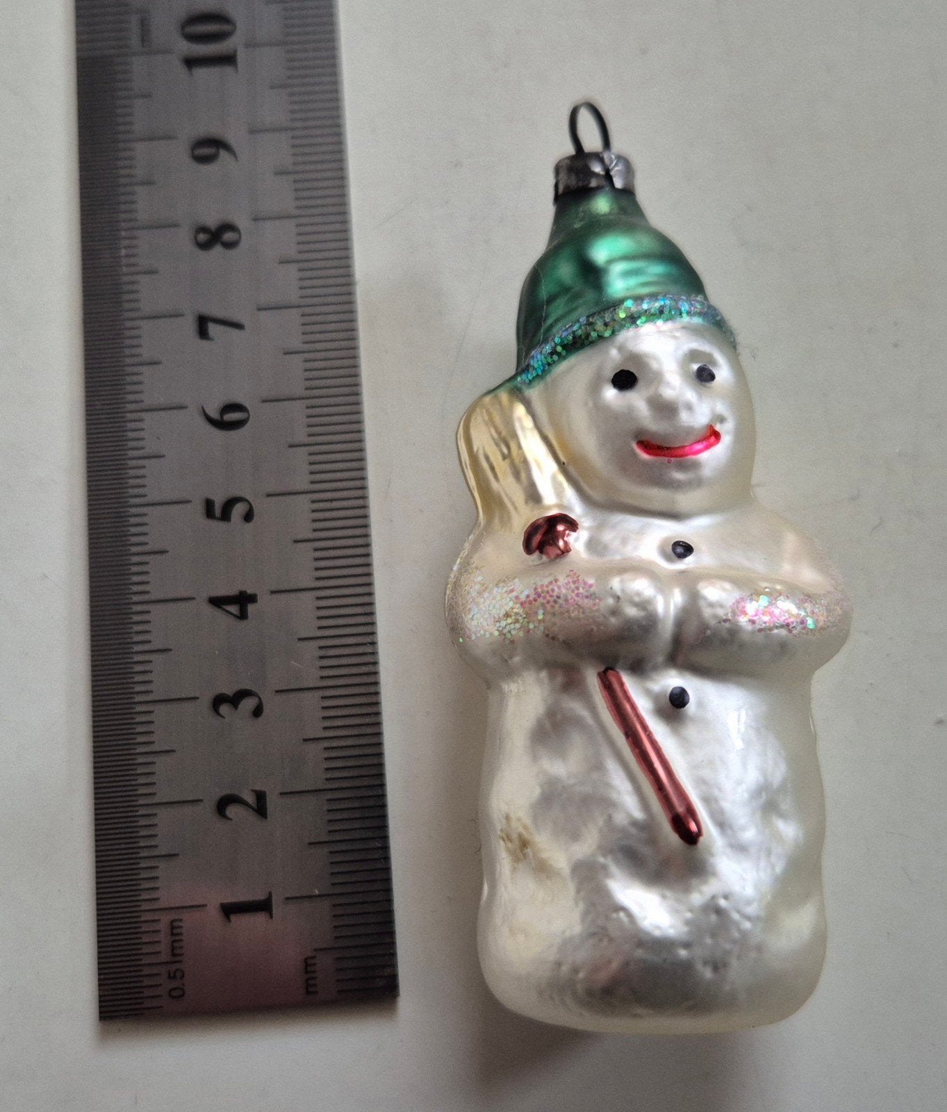 Oude Kerstbal sneeuwpop groene muts, Diversen, Ophalen of Verzenden