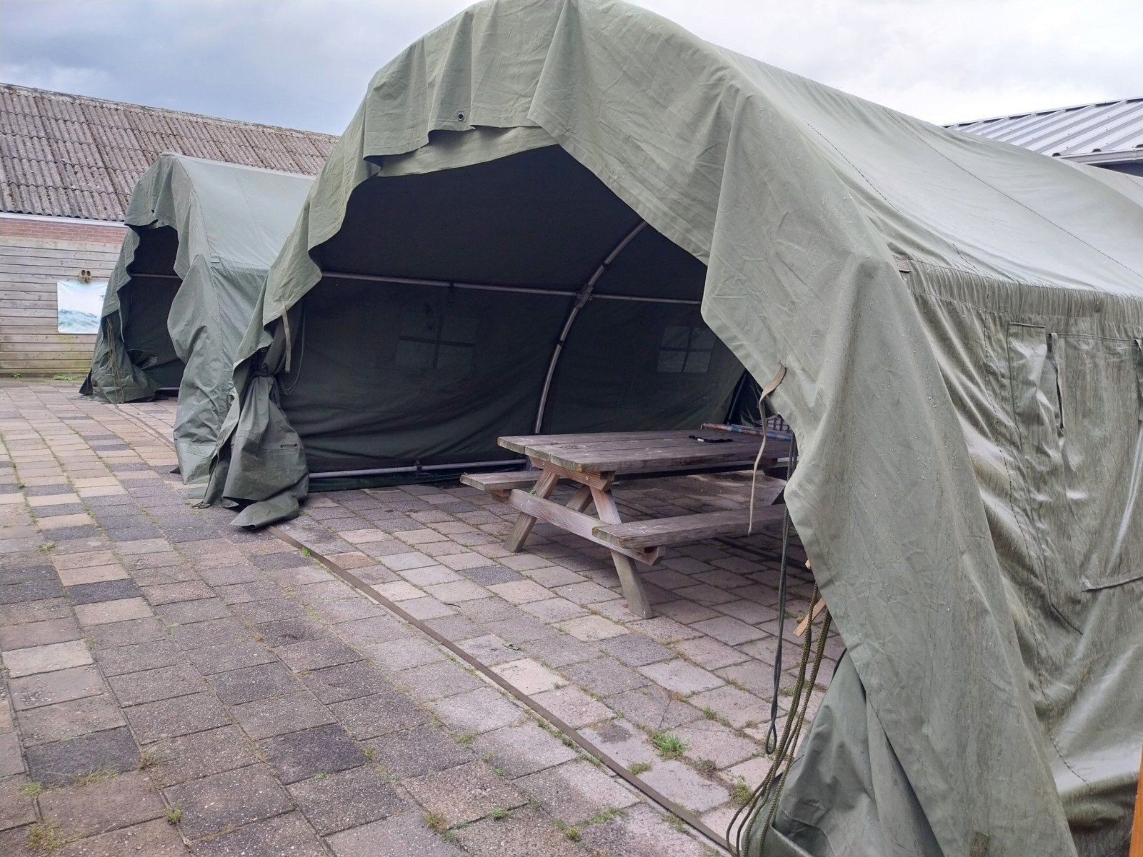 te koop legertent boogtent militaire tent aluminium frame, Ophalen, Landmacht, Nederland, Overige typen