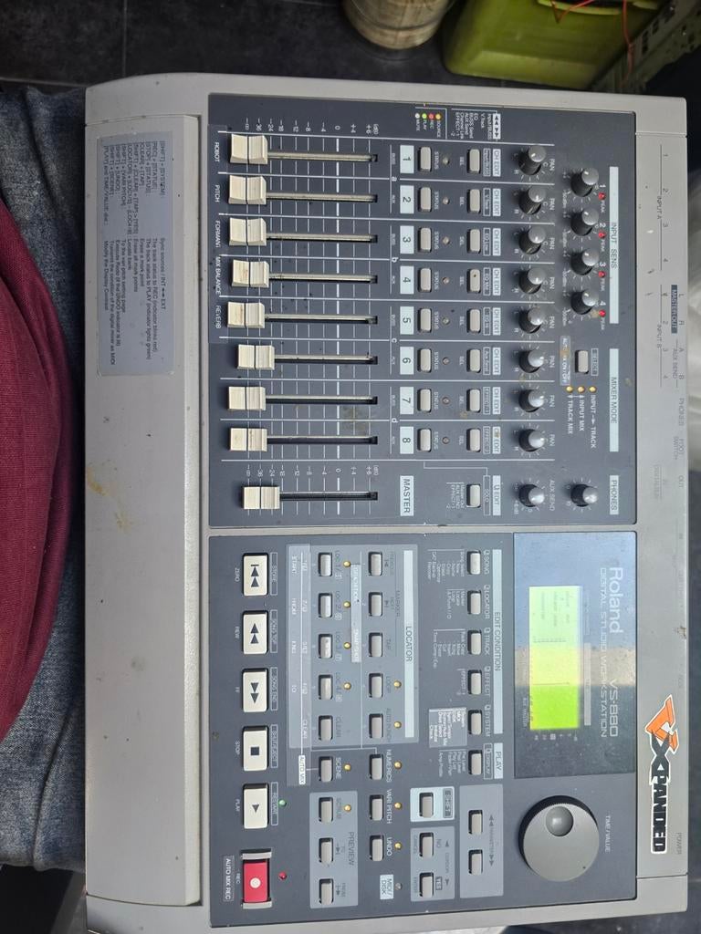 Roland VS-880 Digitale Studio Workstation, Ophalen of Verzenden, Gebruikt, 5 tot 10 kanalen
