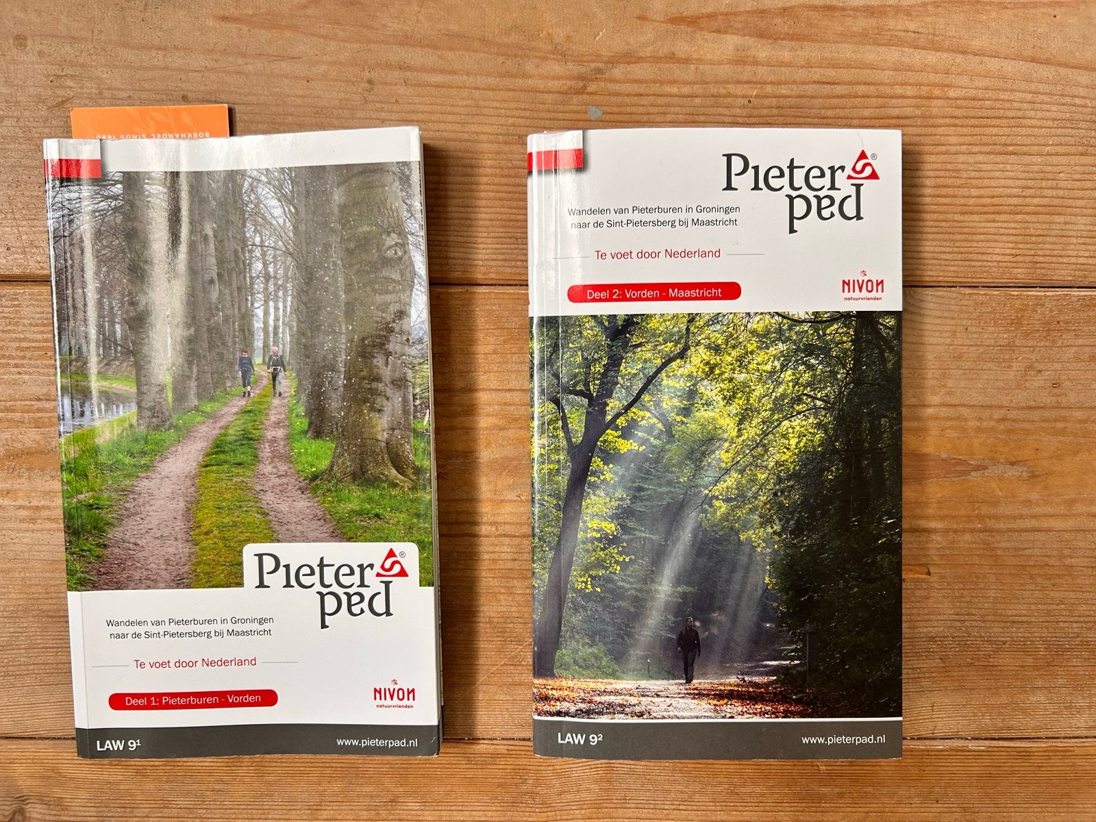 Pieterpad boekjes deel 1 en 2 - Laatste editie, Fiets- of Wandelgids, Zo goed als nieuw, Benelux, Ophalen